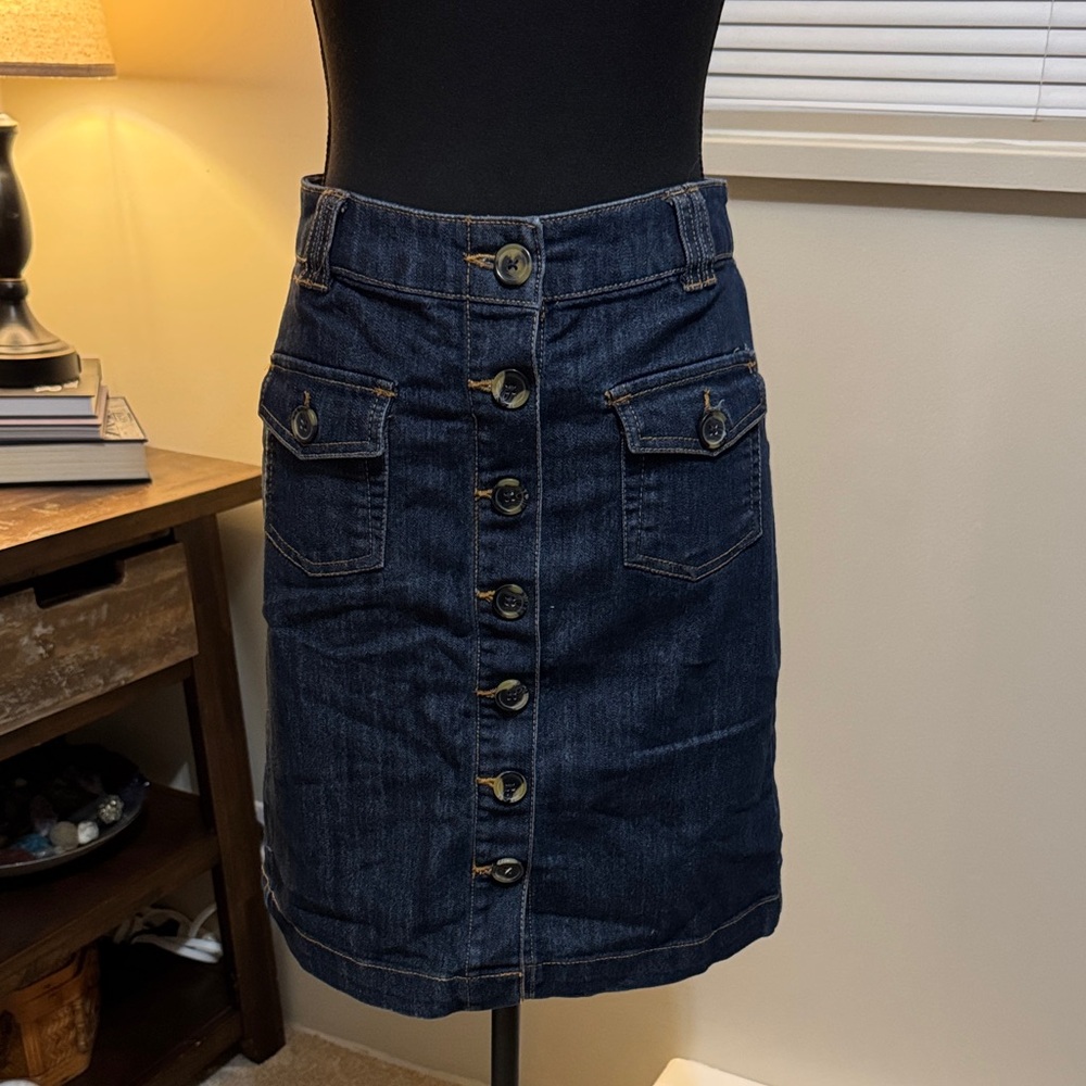 Classic Denim Button-Up Pencil Skirt